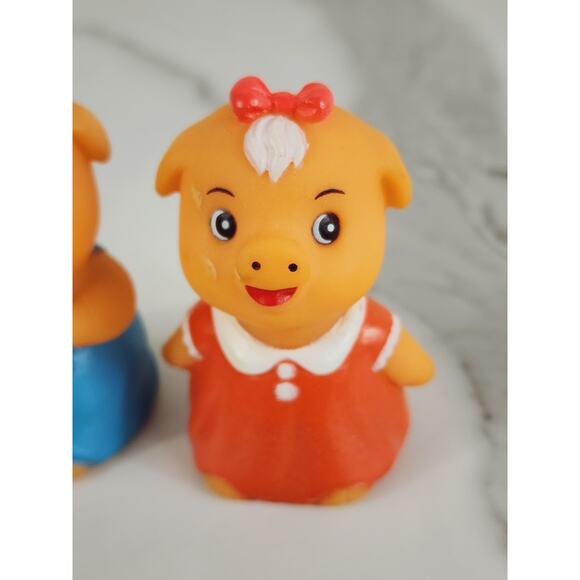 Pencil Sharpener Piglet Pig Piggy Figurine 2 1/2" Great Wall #637 Rubber 80s x2 - Picture 3 of 16